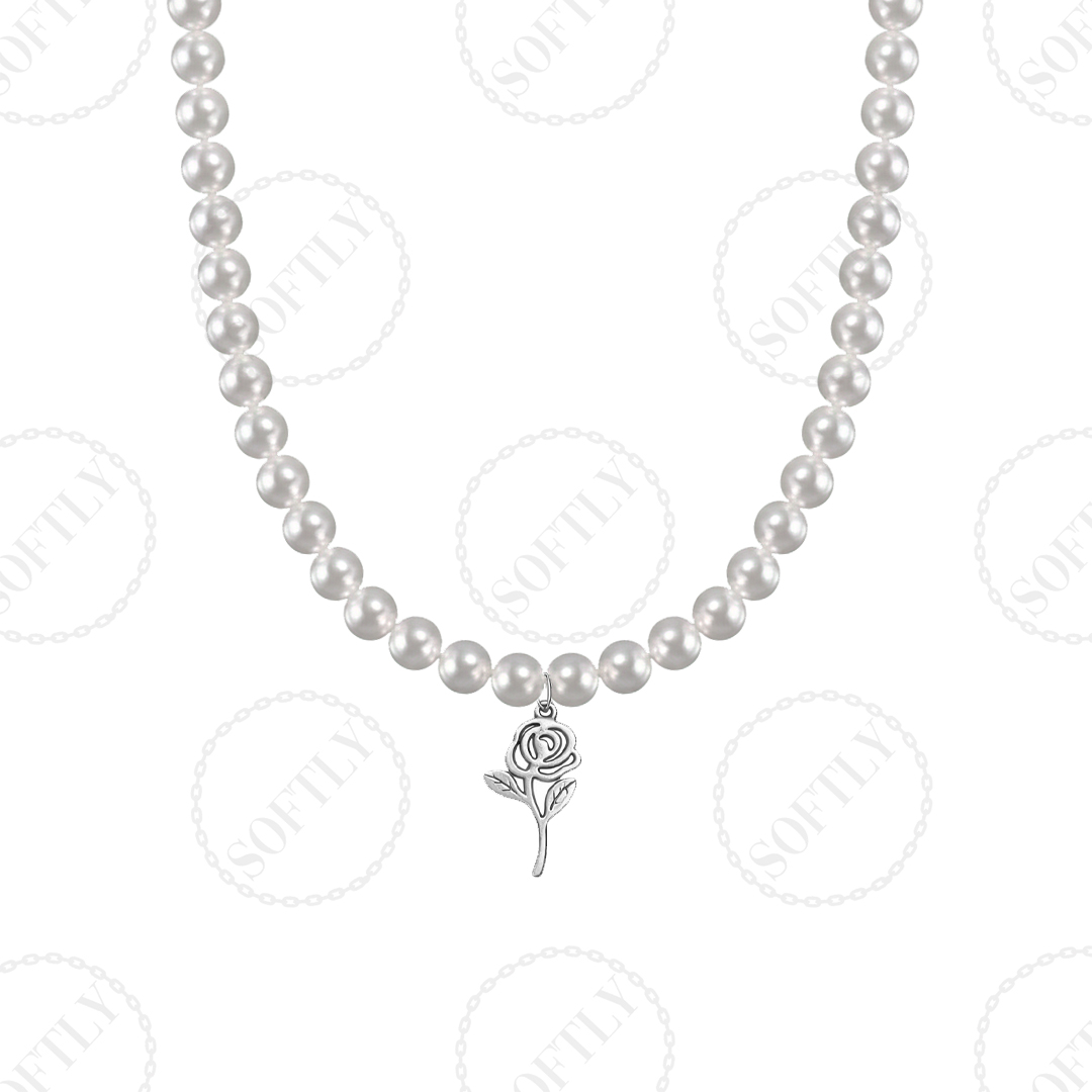 PEARLS & ROSE NECKLACE
