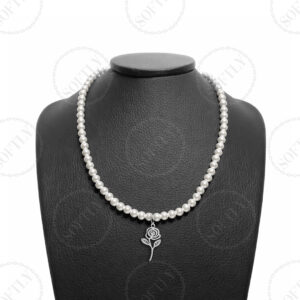PEARLS & ROSE NECKLACE