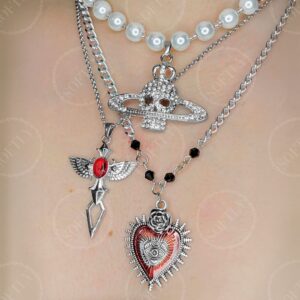 THE ROSE RED EYE CHAIN