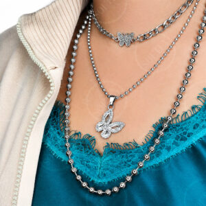 BUTTERFLY CHOKER