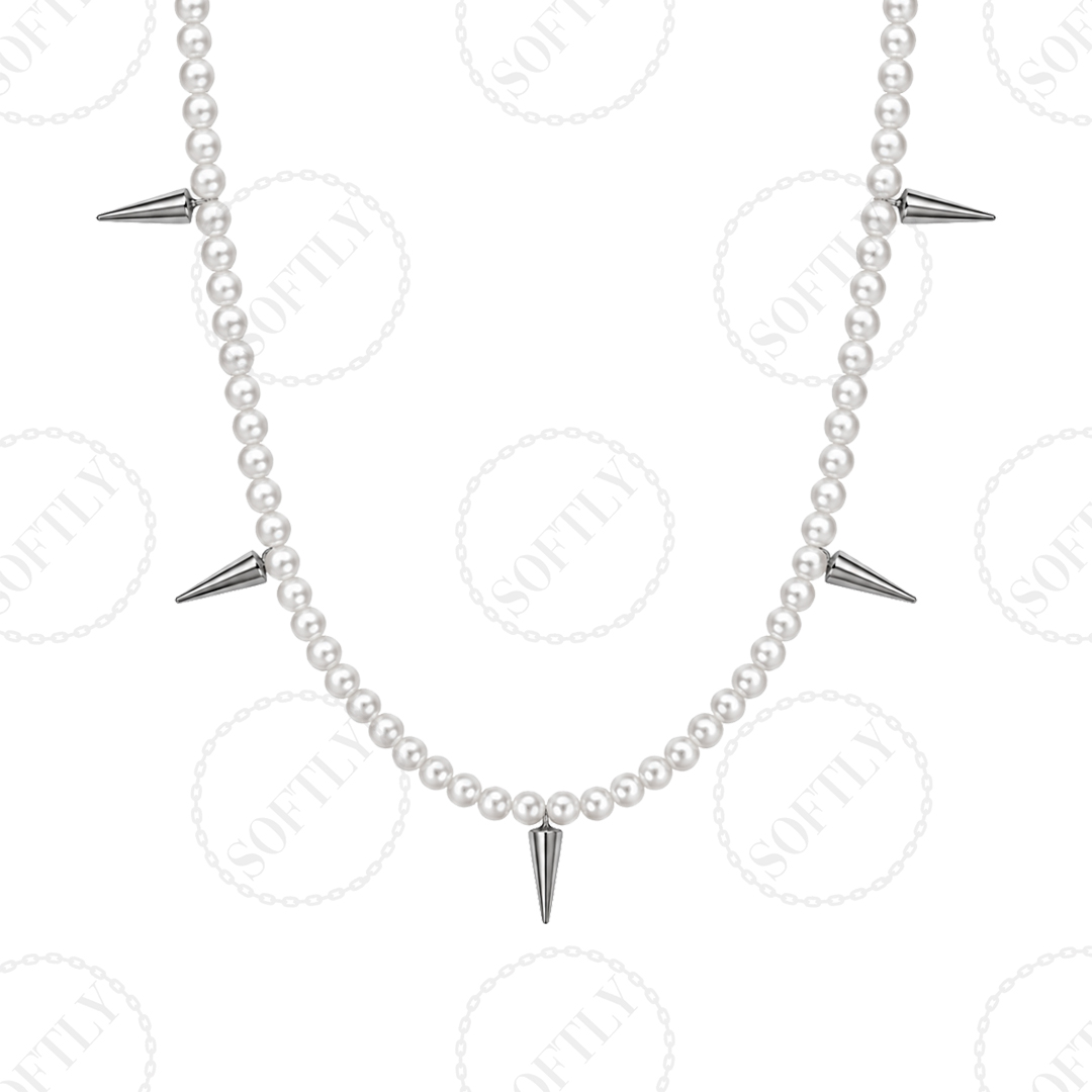 SPIKES YOU PEARLS NECKLACE