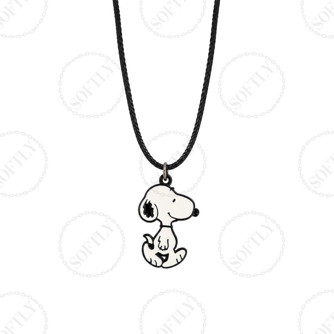 SNOOPY NECKLACE