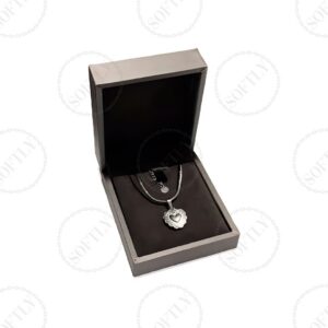BAROQUE LOVE NECKLACE