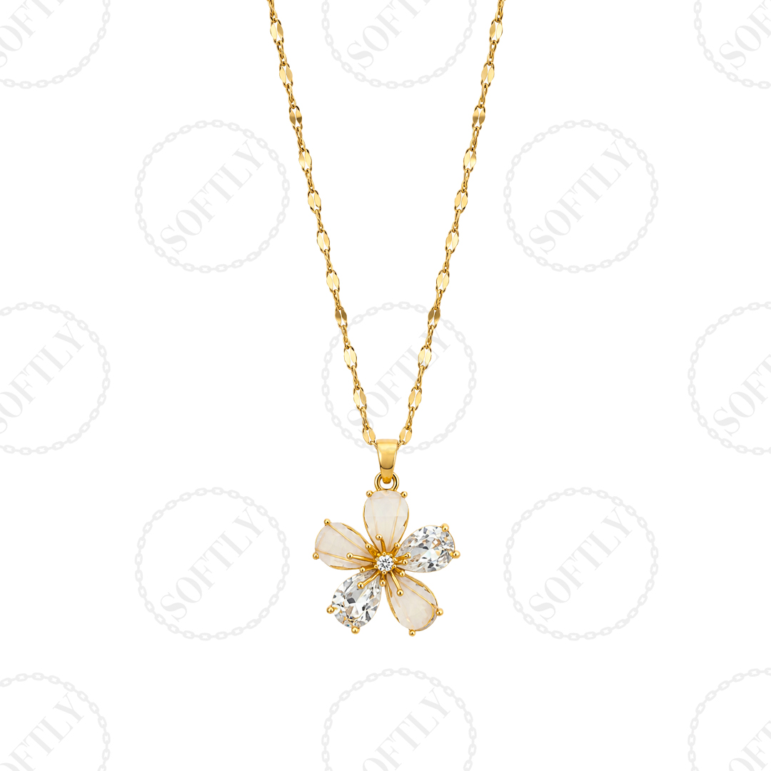 DREAMSTIME NECKLACE